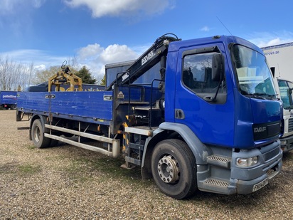 DAF LF55 4X2 DROPSIDE WITH CRANE